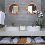 Design Seya فندق